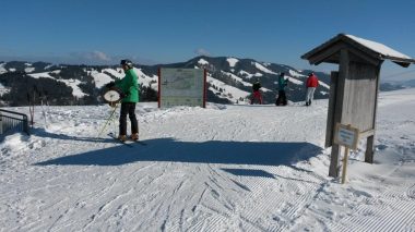 Einstieg ins Skigebiet Hündle.